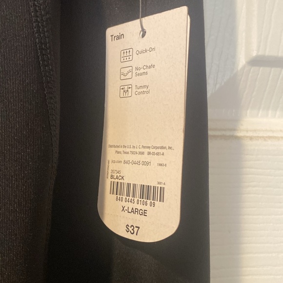 Black Atleisure Wear leggings. By Xersion. Size XL. Women’s - Picture 3 of 4